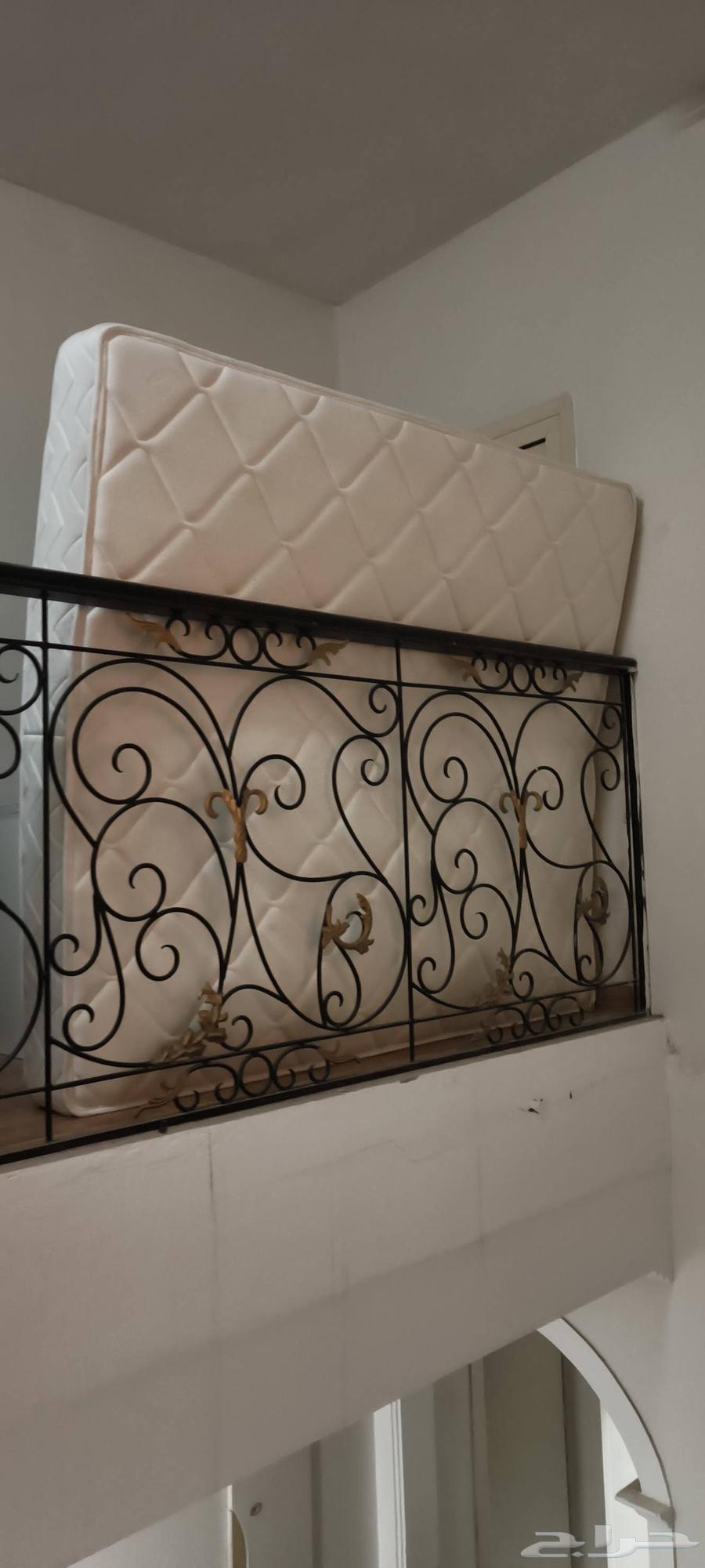 للبيع أثاث نظيف كنبة سرير مفرد كامل مرتبة64612066303489112