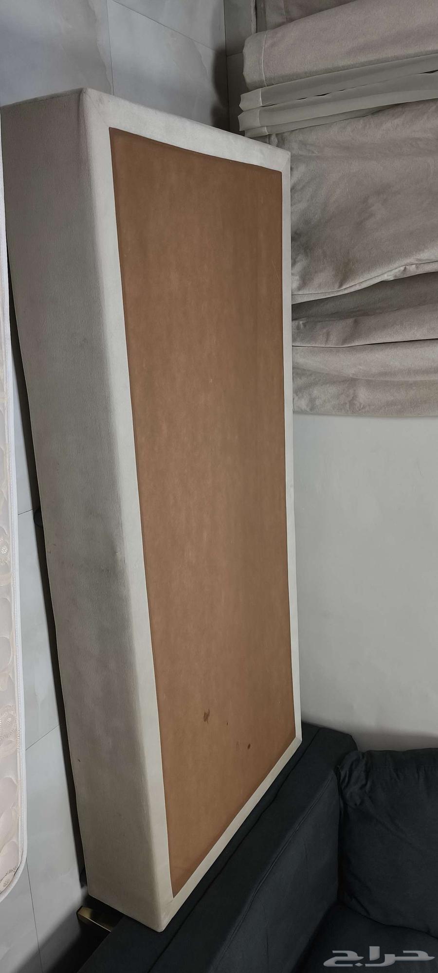 للبيع أثاث نظيف كنبة سرير مفرد كامل مرتبة64612066303489111