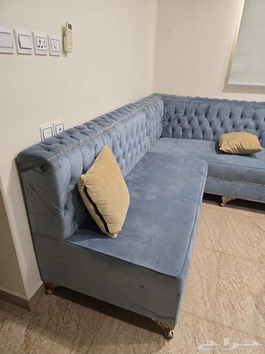 كنب  للبيع  9 قطع اكثر من 13 متر بحالة ممتازة جدا64609735397249112