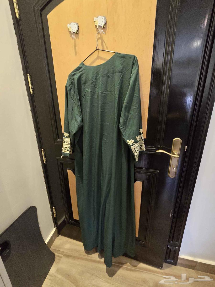 معروض للبيع قطعتين من الفساتين الجلابيات المميزة64609822030851114