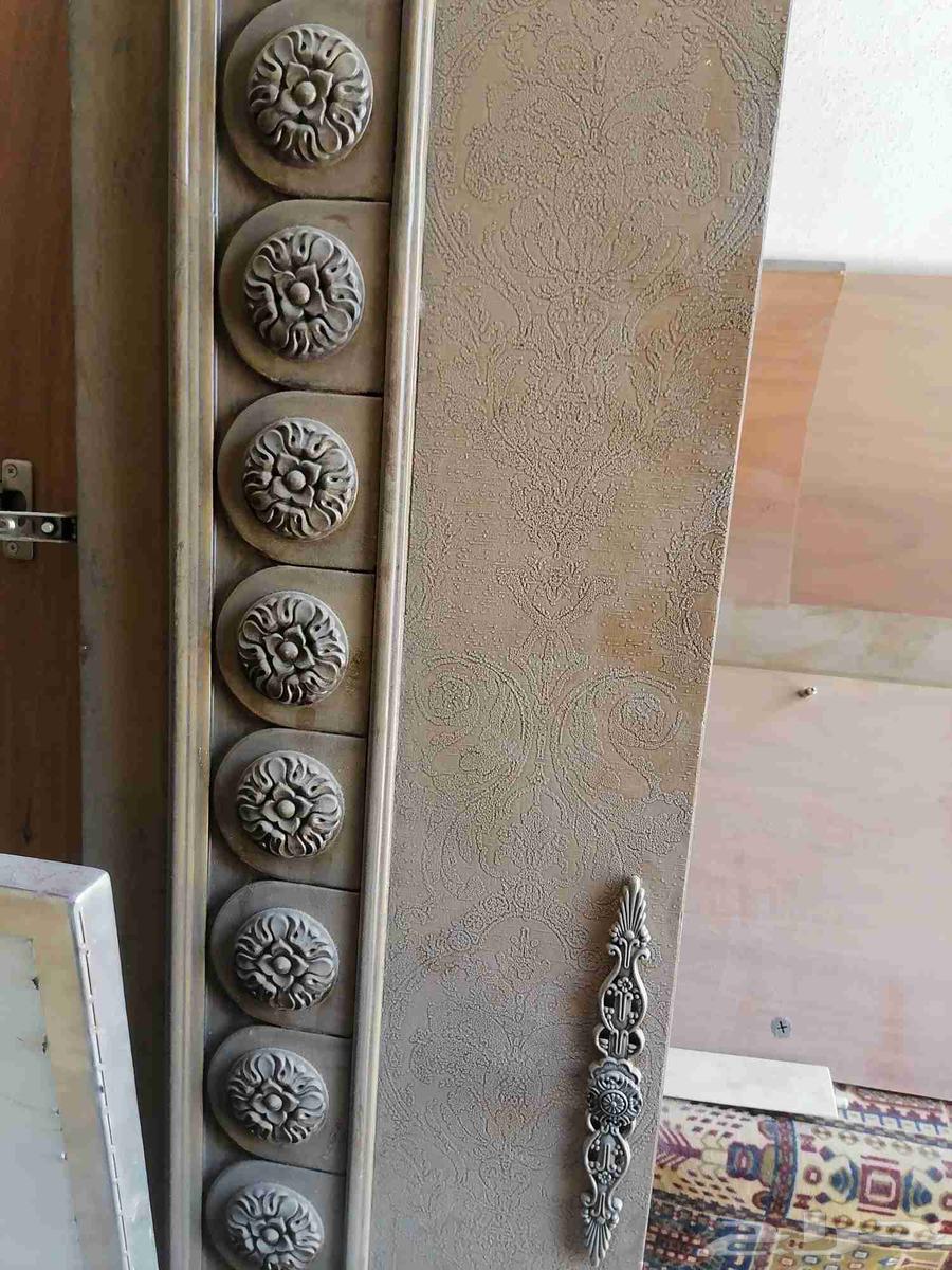 غرفة نوم للبيع مع فرشة عدد 2 واحدة كبيرة واحدة صفيرة64615732352770110