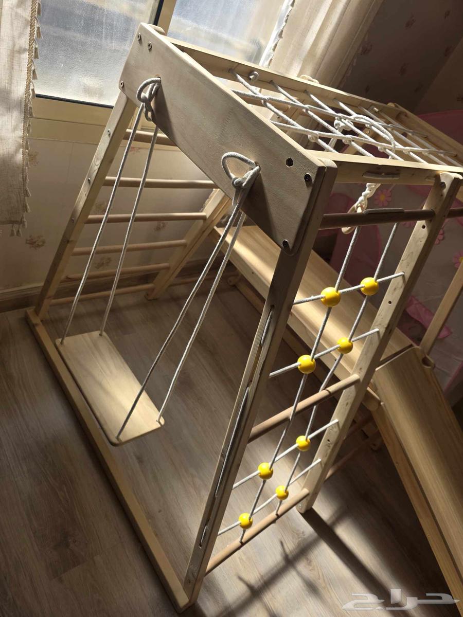 Climbing game for ages 1 to 4 years64608618859395111