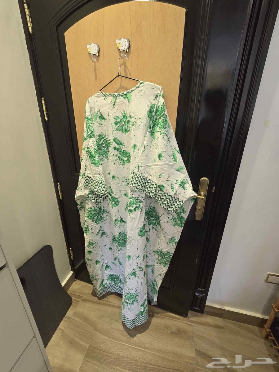 معروض للبيع قطعتين من الفساتين الجلابيات المميزة64609822030851113