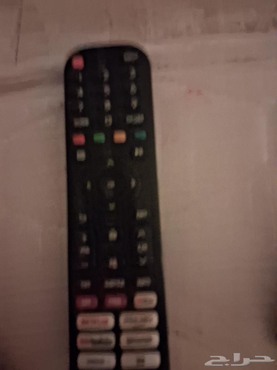 شاشة تلفزيون سمارت المطور مقاس 60 مازالت تحت الضمان من الشرك64581470272641111