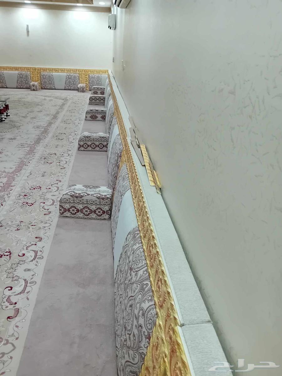 Ground-floor Majlis with Display Area and Majlis Seats for Sale64611380310403114