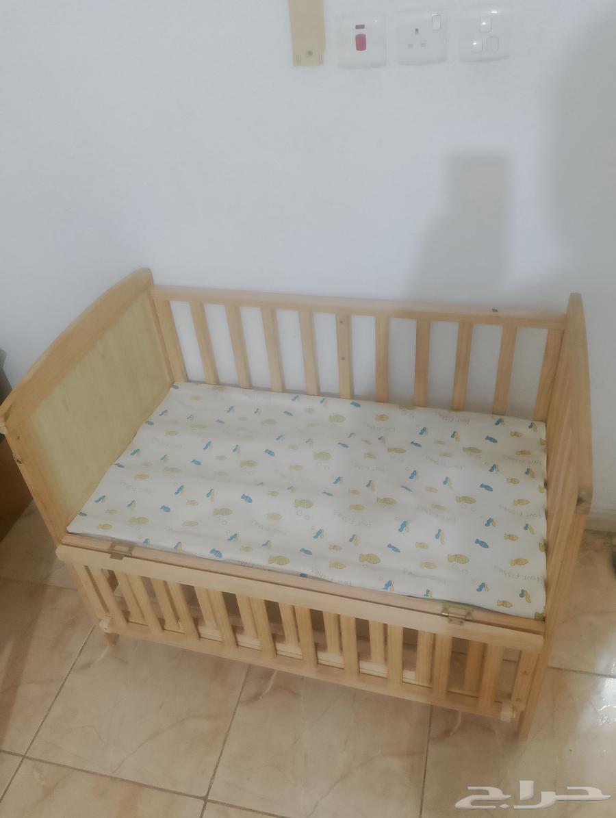 سرير اطفال للبيع المدينه المنوره64615831441539110