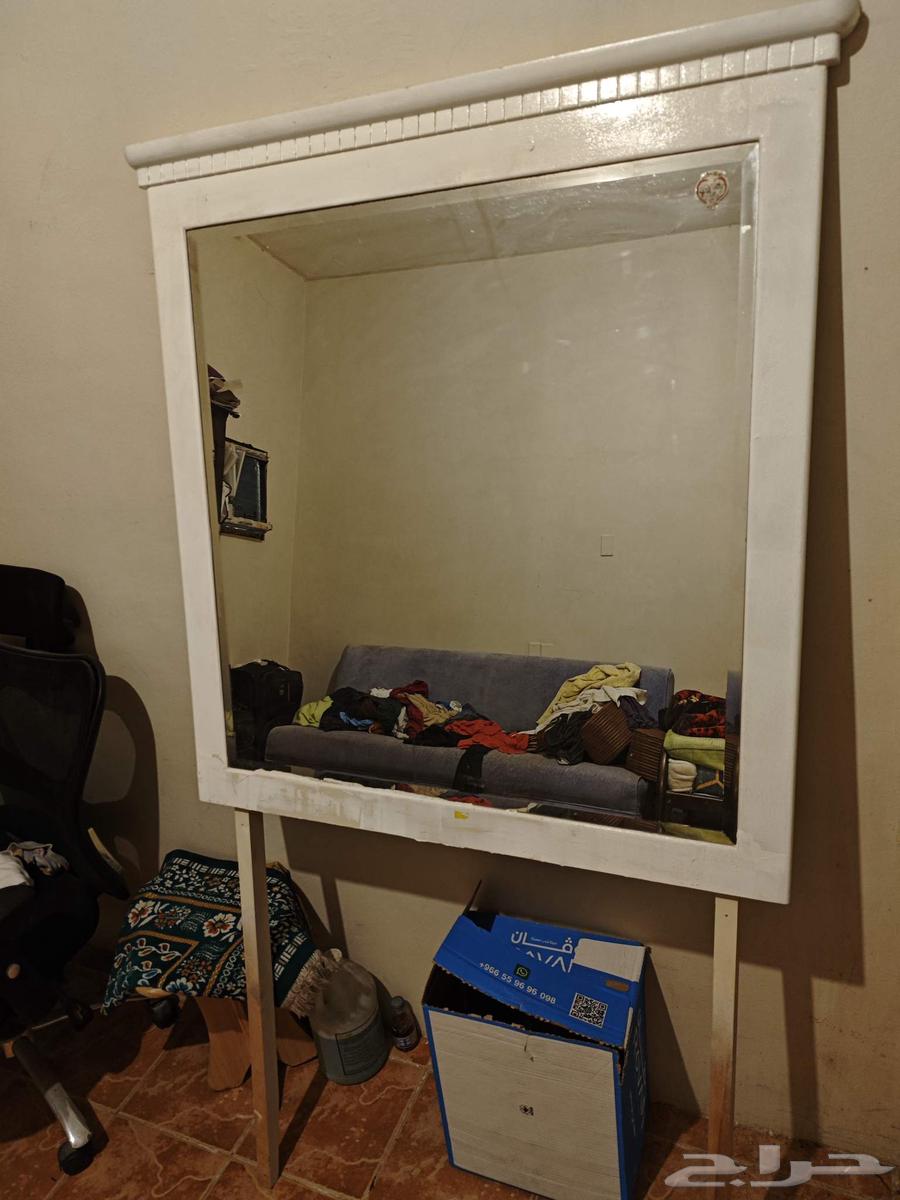 مرايا و سجاده و كنبه ومرتبه وكرسي وطرابيزه وكولمن64611492641283113