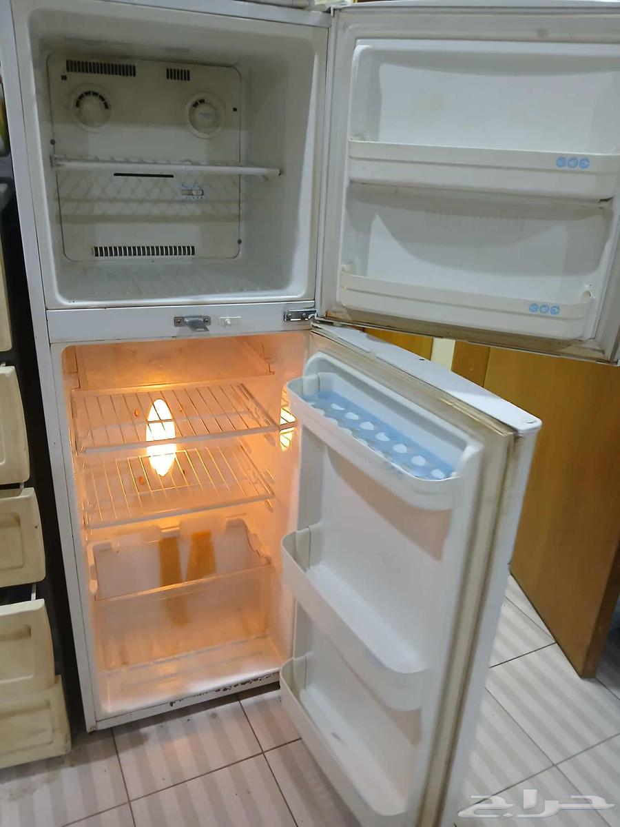 ثلاجة LG ارتفاع متر و نصف كهرباء 110 بحالة جيدة السعر من ا64615448361603114