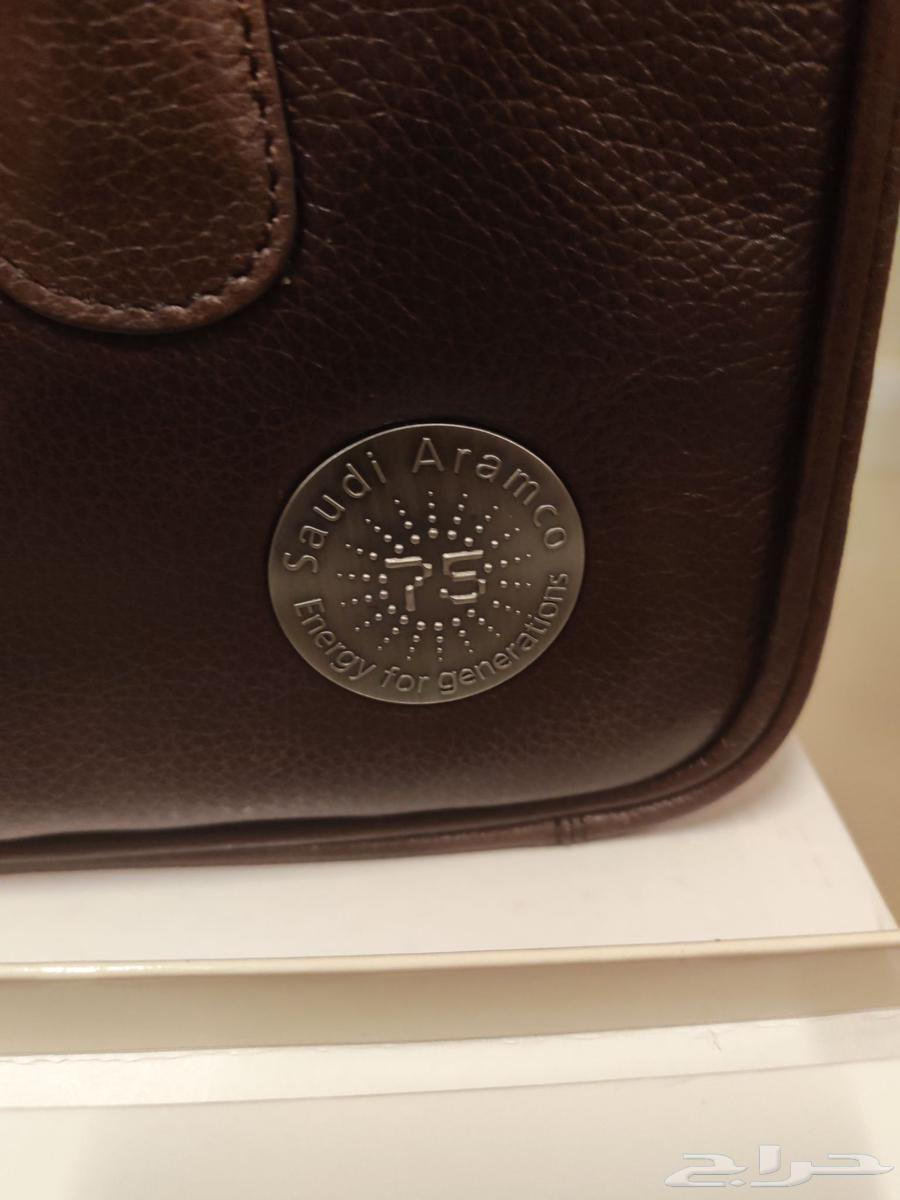 شنطة أرامكو 75 عاما جديدة بالكرتون لم تستخدم64609772490881114