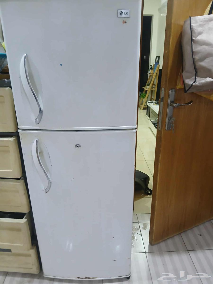 ثلاجة LG ارتفاع متر و نصف كهرباء 110 بحالة جيدة السعر من ا64615448361603113