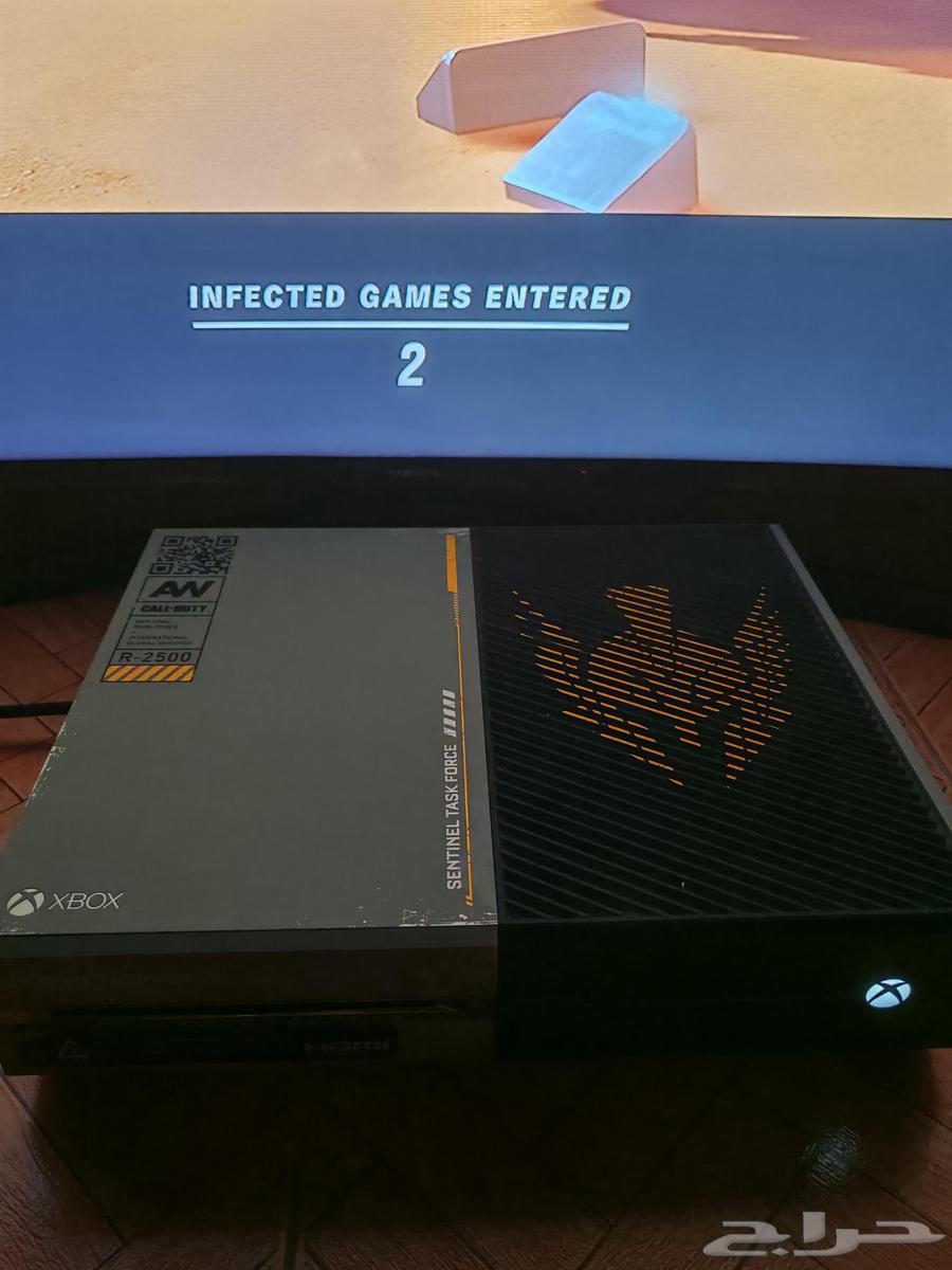 Xbox with distinctive design64609685600642110