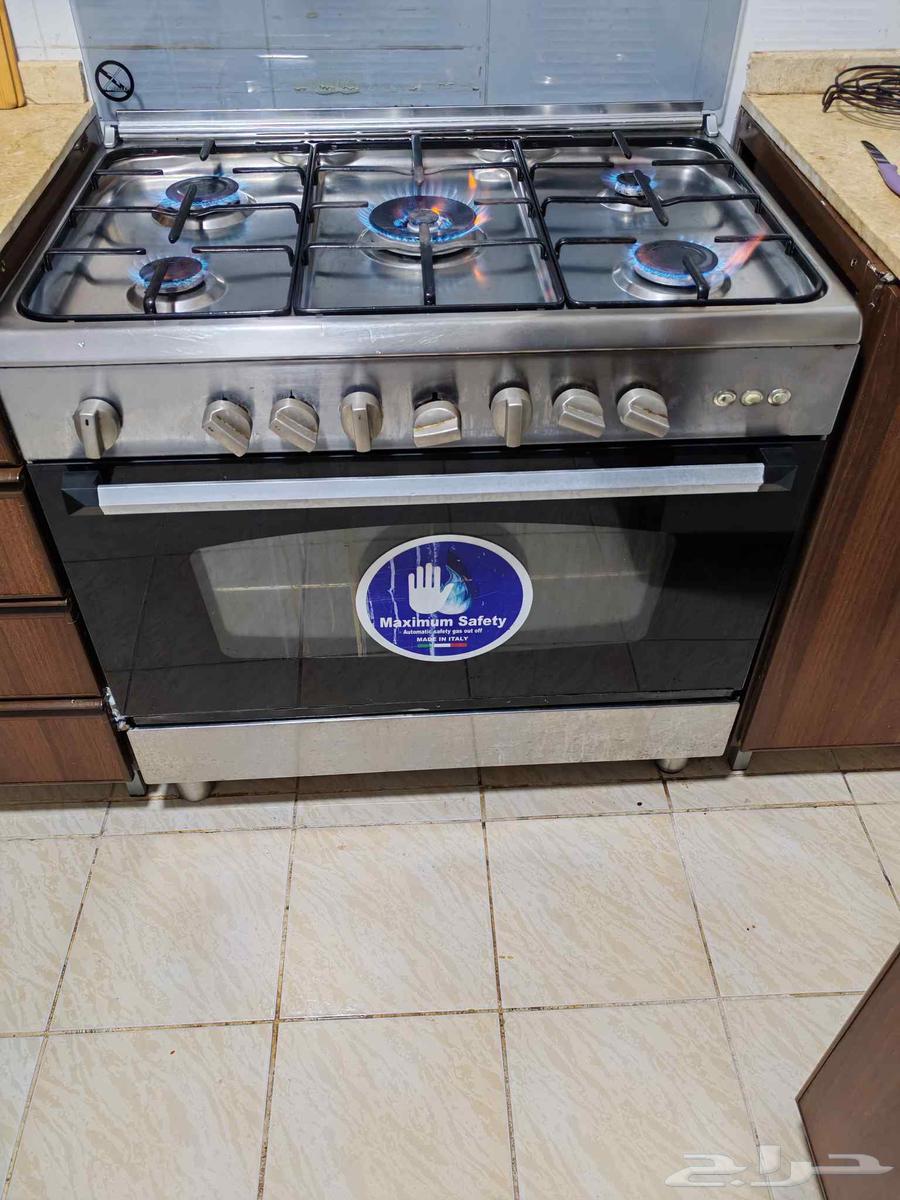 بوتاجاز فرن بومبانى ايطالى بحالة ممتازة64611129493889111