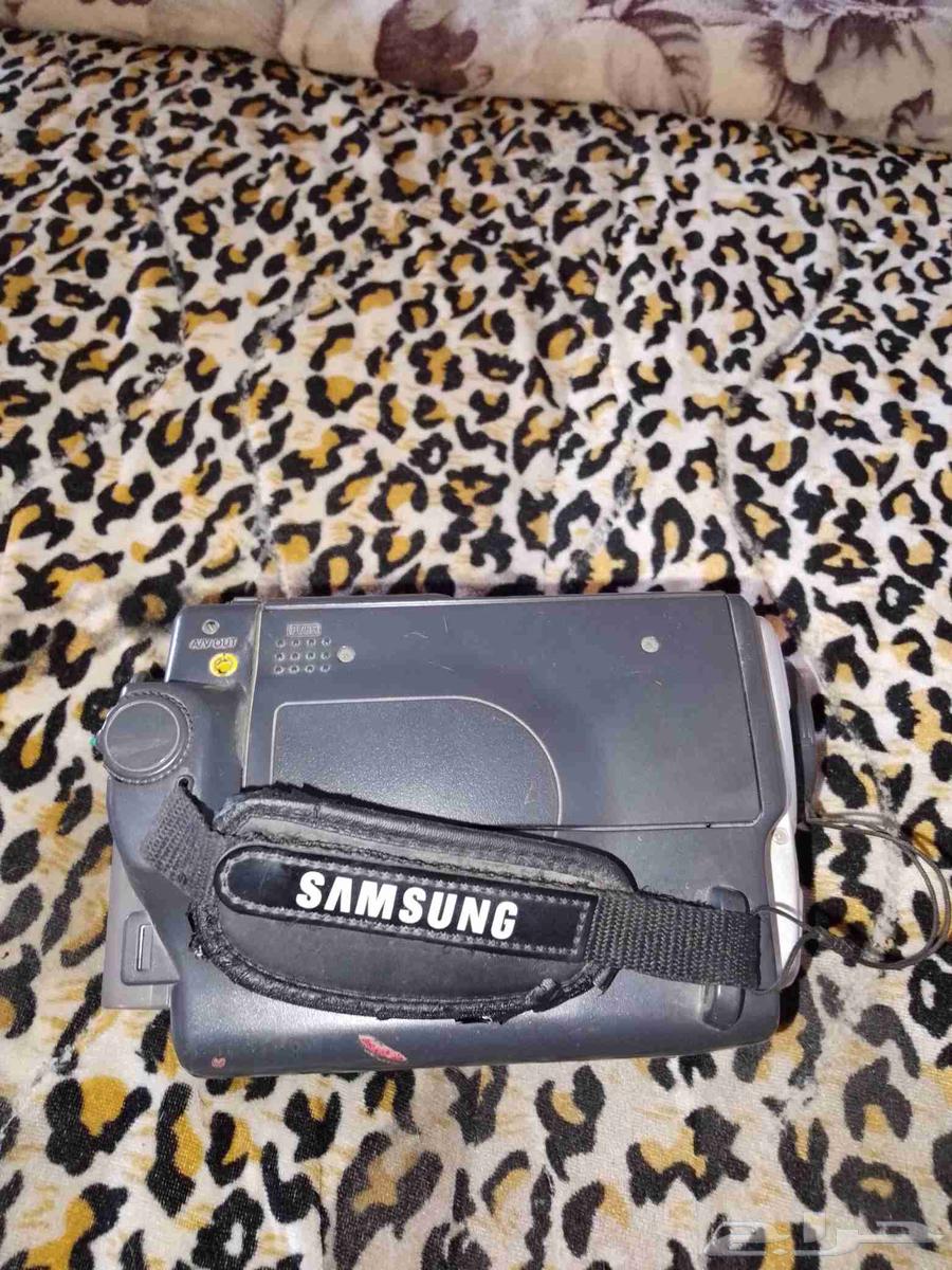 كاميرا فيديو سامسونج قديمة64611430044674111