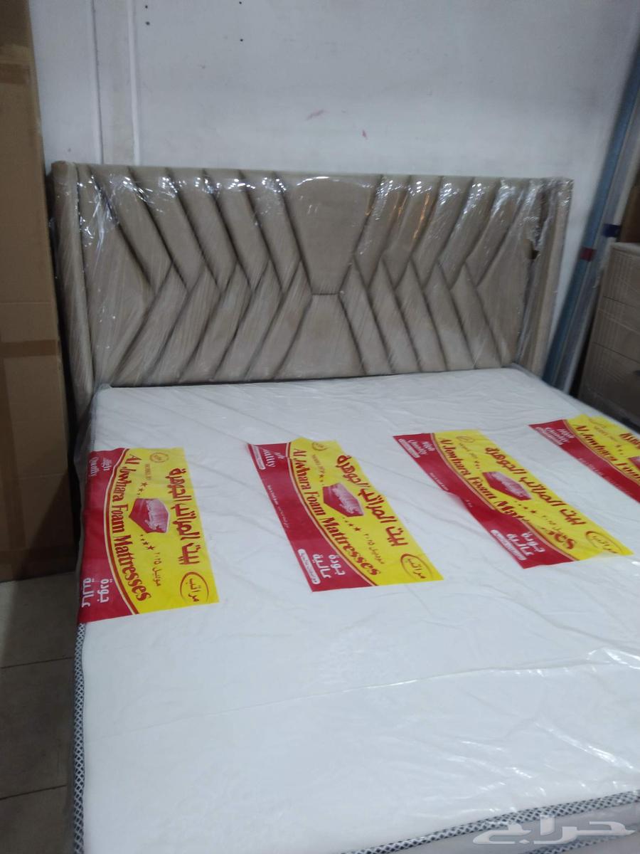 New 1.5-person bed, length 1.90 m, width 1.20 m; 1 two-door wardrobe64606262585987111