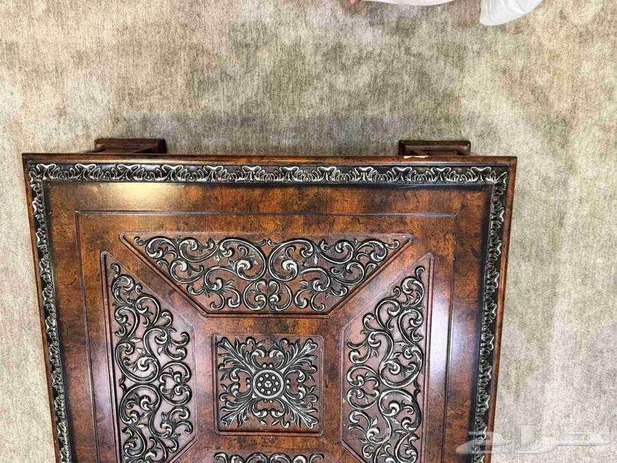 كنب كلاسيك يتسع من13-15شخص. في حاله ممتازة64613455227905113