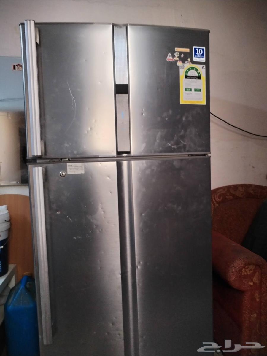 Introducing the Hitachi 20 cubic feet digital refrigerator from Markeet64608153184641112