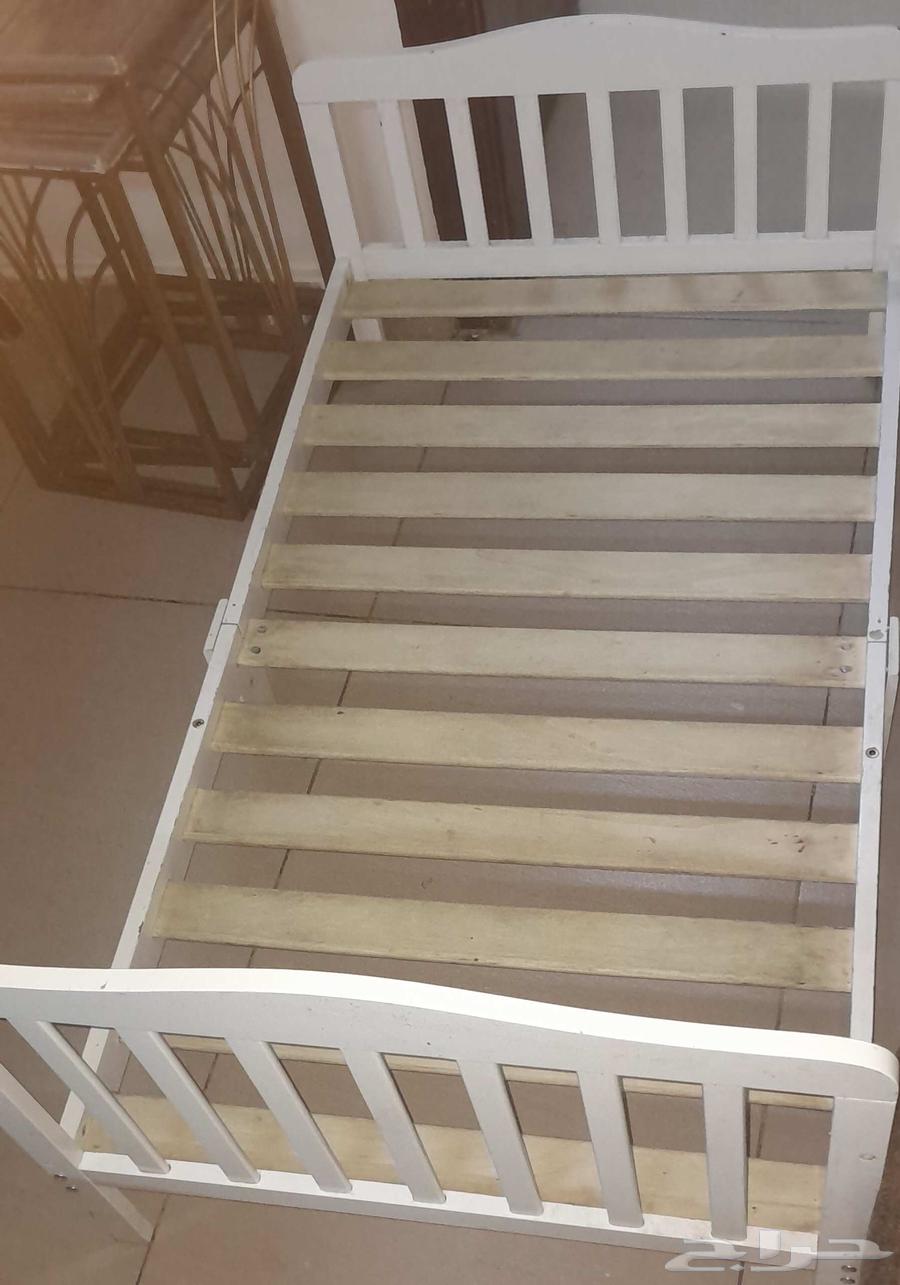 بيع سرير اطفال وترابيز64613545289985110