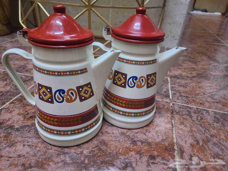 يوجد أتنين دلة قهوة من السيف شبه جديده وأتنين شاي جميعا بحال64616740627203114