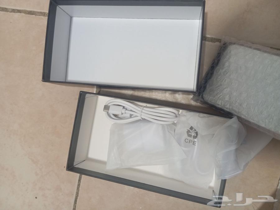 iPhone 15 Pro Max but with Android system64606635764611114