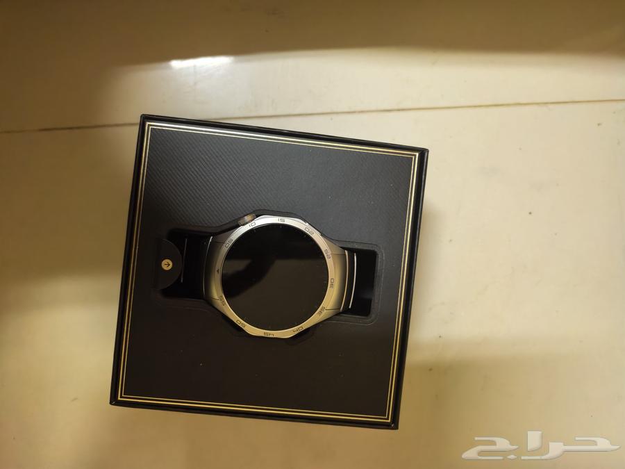 ساعه هواوي بكرتونها ولا استخدمت والون المفضل64606786446851111