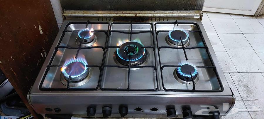 فرن شغال تمام معاه اسطوانه غاز ومنظم المكان عنيزة64610330488579111