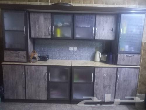 دولاب مطبخ مع مجلس مع سراير عدد 4 مع دبه غاز مع مكيف للبيع64609685618945111