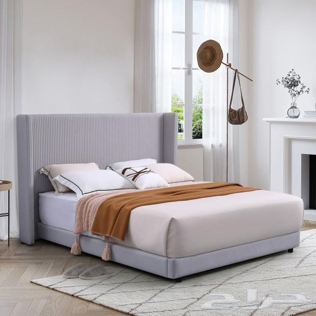 Enjoy a peaceful sleep with a high-quality hotel-grade mattress and comfortable design64608003417985113