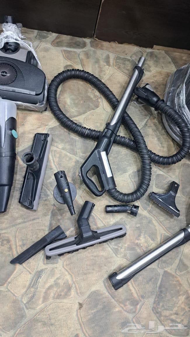 Hello and may the peace, mercy, and blessings of God be upon you, there is a semi-new vacuum cleaner64419467826433112