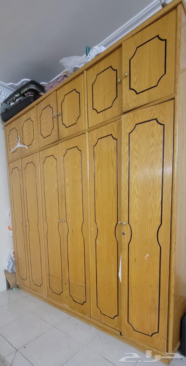 دولاب خشب مستعمل للبيع64611492697090110