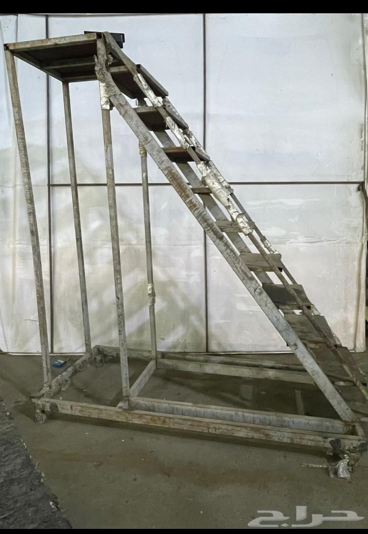 Large Stepladder, Price 40064612661918083110