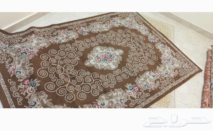 3ستائر استعمال خفيف...وسجادتين بحالة جيدة جدا..كلو 250 قابل64615300360833114