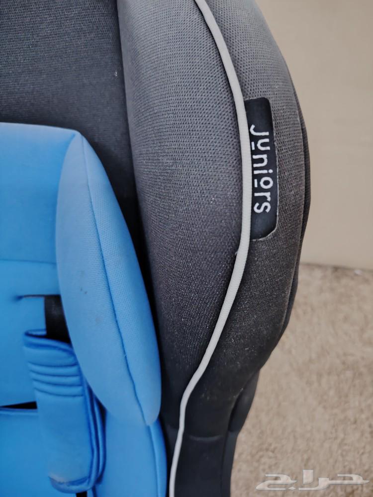 للبيع كرسي سيارة للأطفال نظيف و استخدام قليل جدا64613362202883111