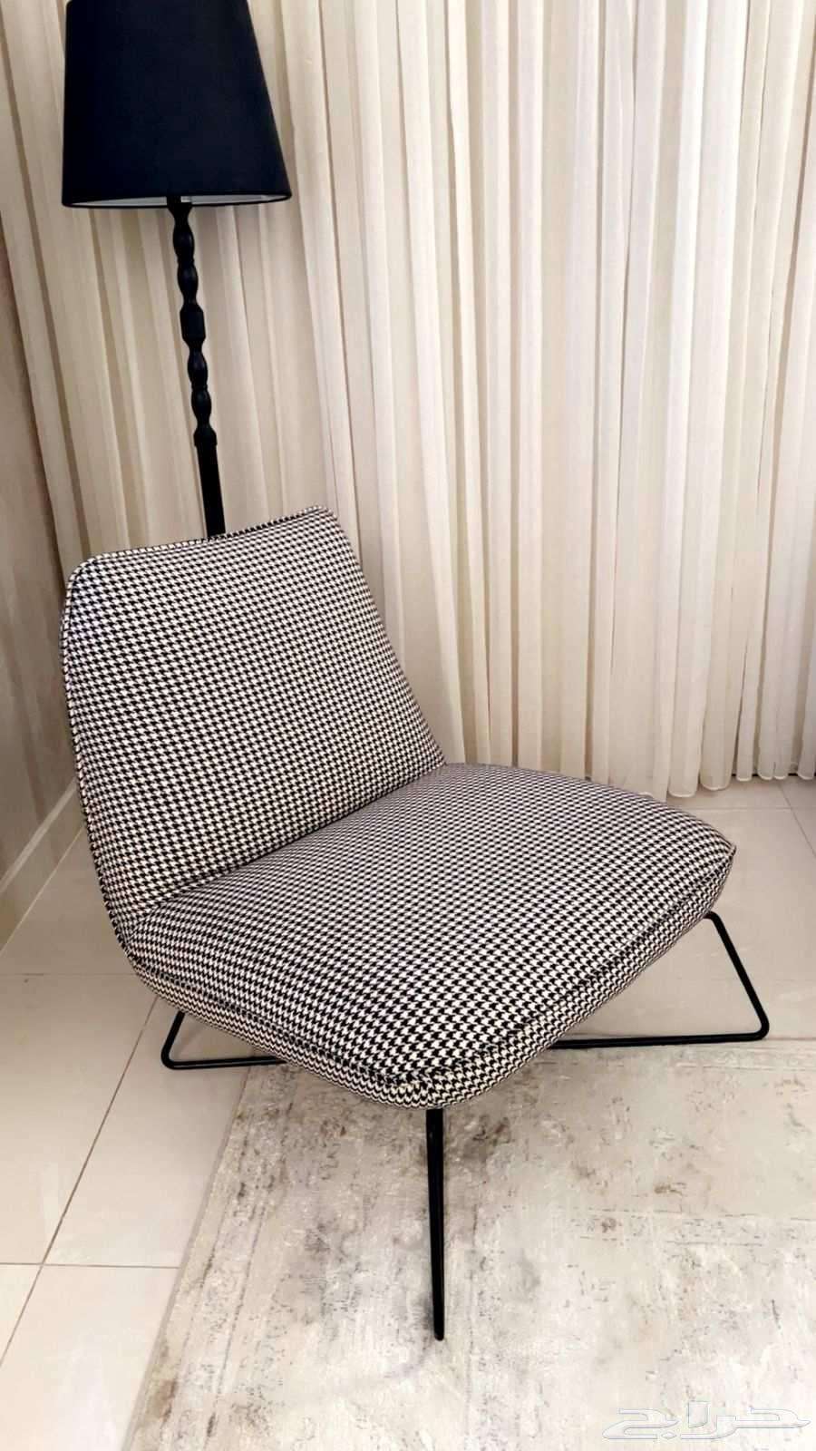 قطعتين كرسي من ابيات شبه جديده لم تستخدم الا اسابيع64611167190787110