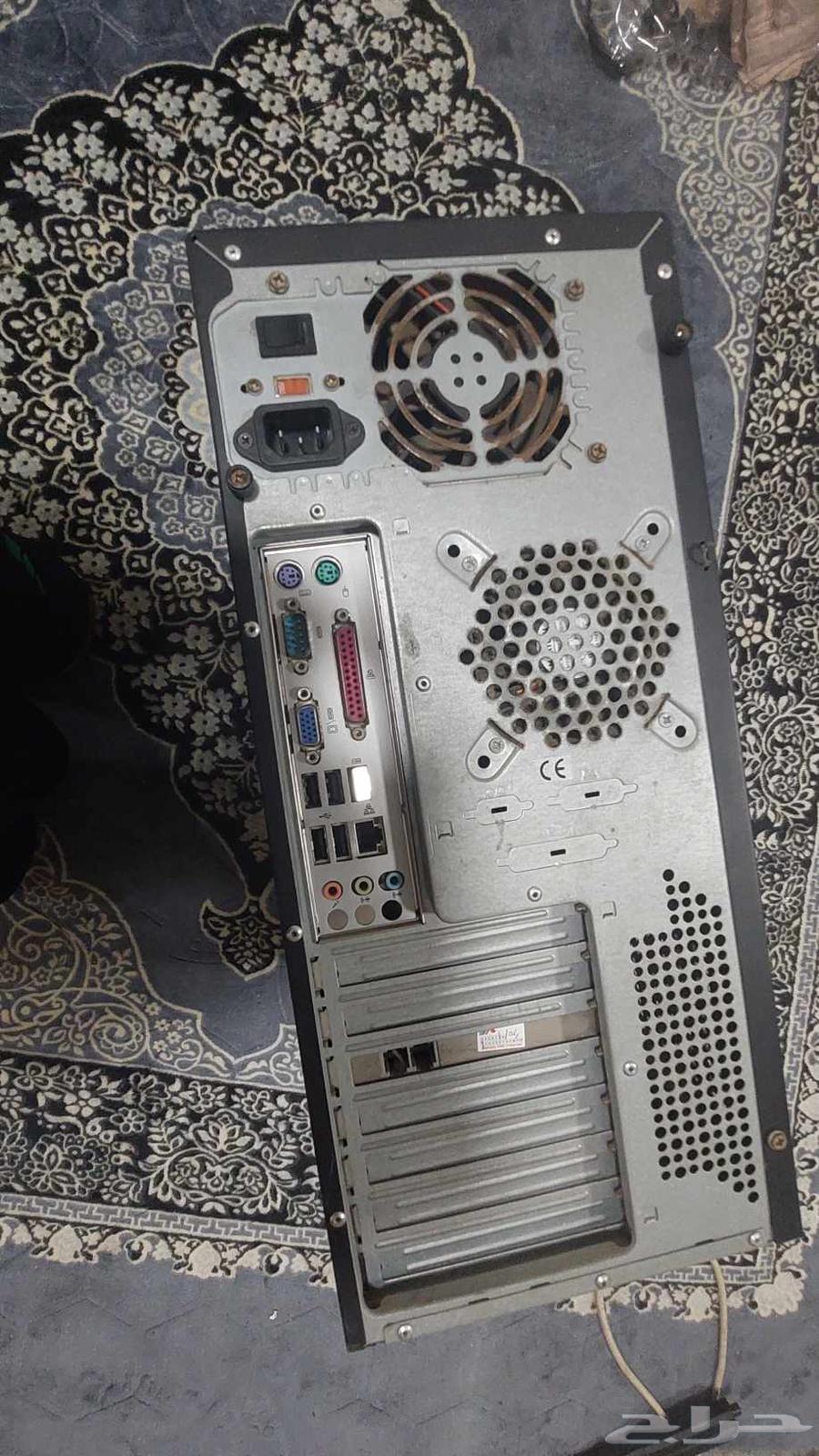 اقبل بدل بي طاوله او كرسي كمبيوتر حتى لو خربان عايدي64586214140163110