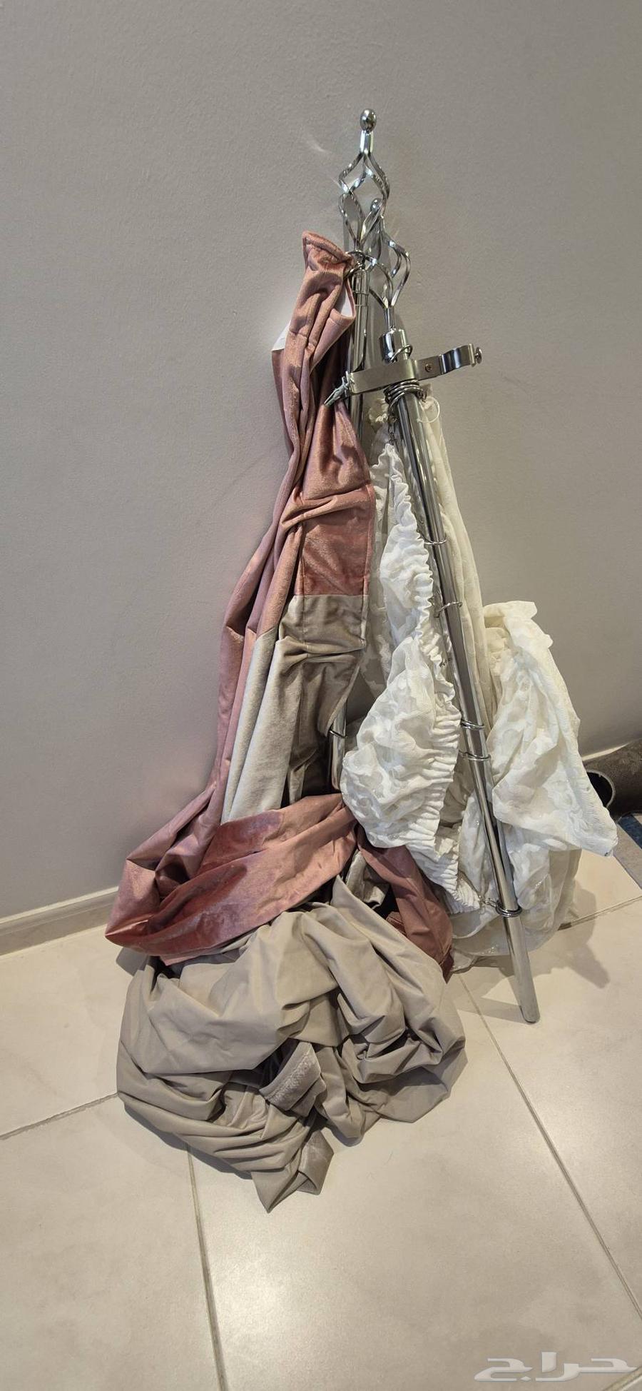 11-Person Sofa Set with Tables and Curtain64610816265858114