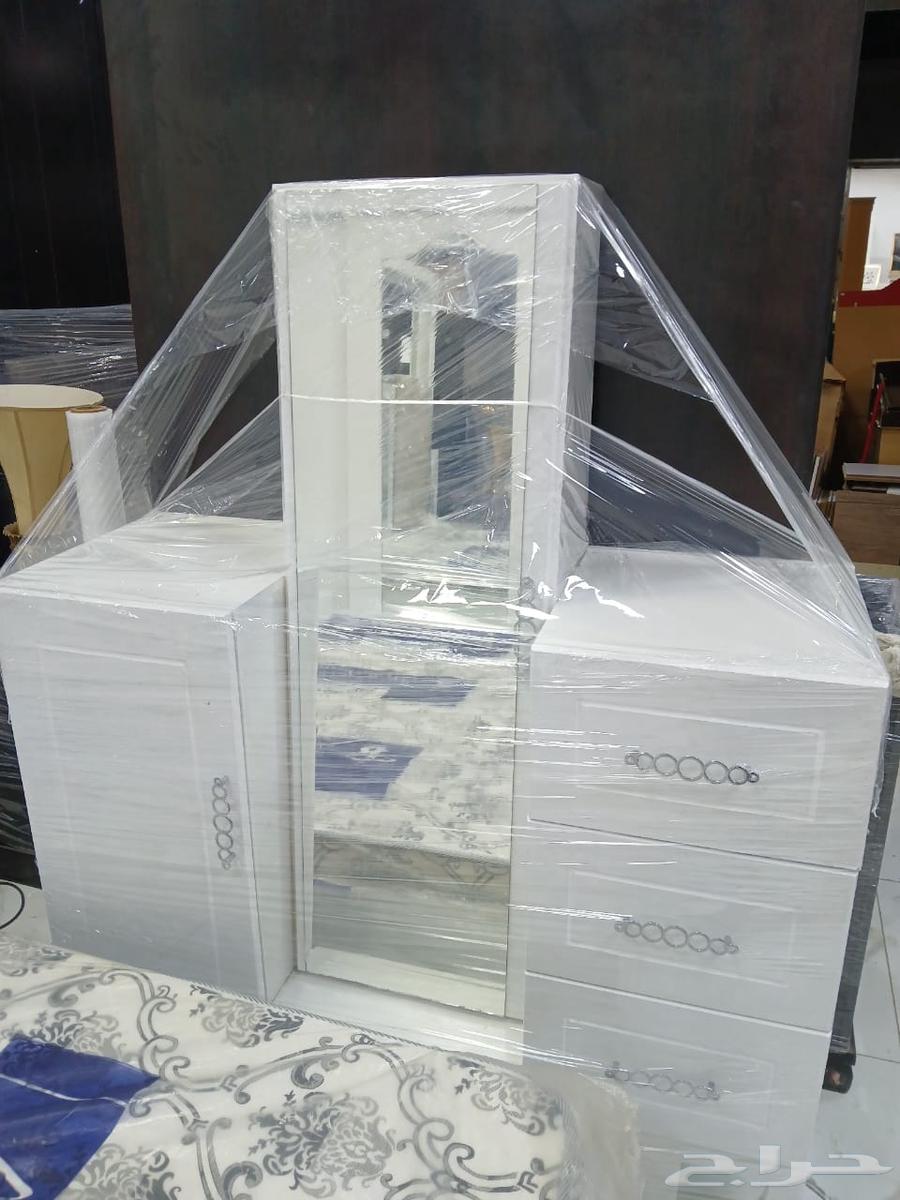 غرفة نوم وطني مستعمل مجدد نظيف جدا جدا للتواصل64606262571777114