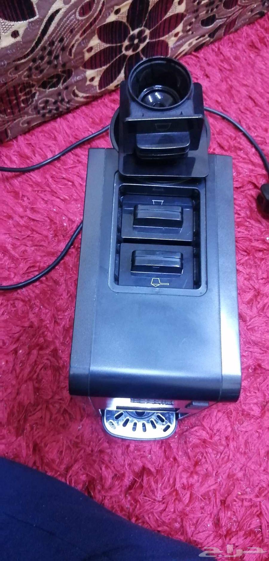 ماكينه صنع القهوه بحاله ممتازه شبه الجديده وسعرها معروف64624205493634110