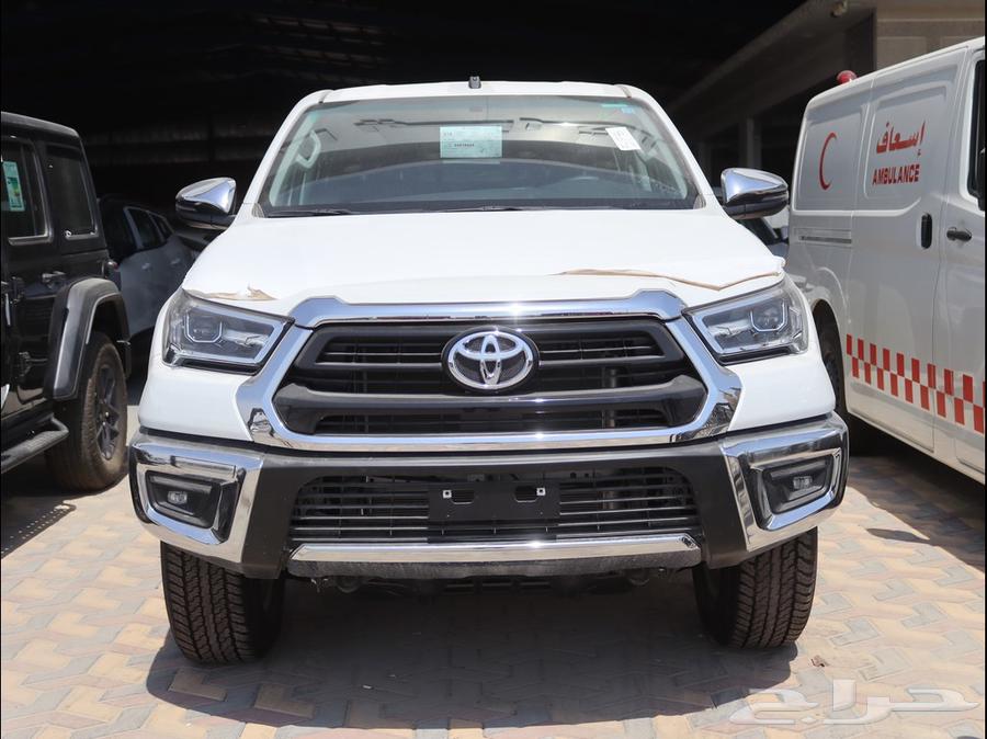 تويوتا هايلوكس بنزين فل كامل 202564560656180483111