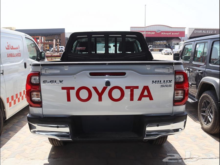 تويوتا هايلوكس بنزين فل كامل 202564560656180483113