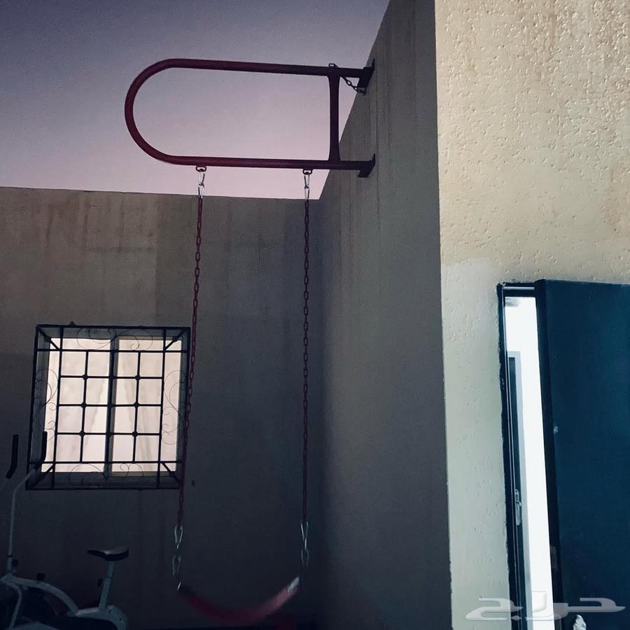 Wall-mounted baby swings – both types available64622066670979113