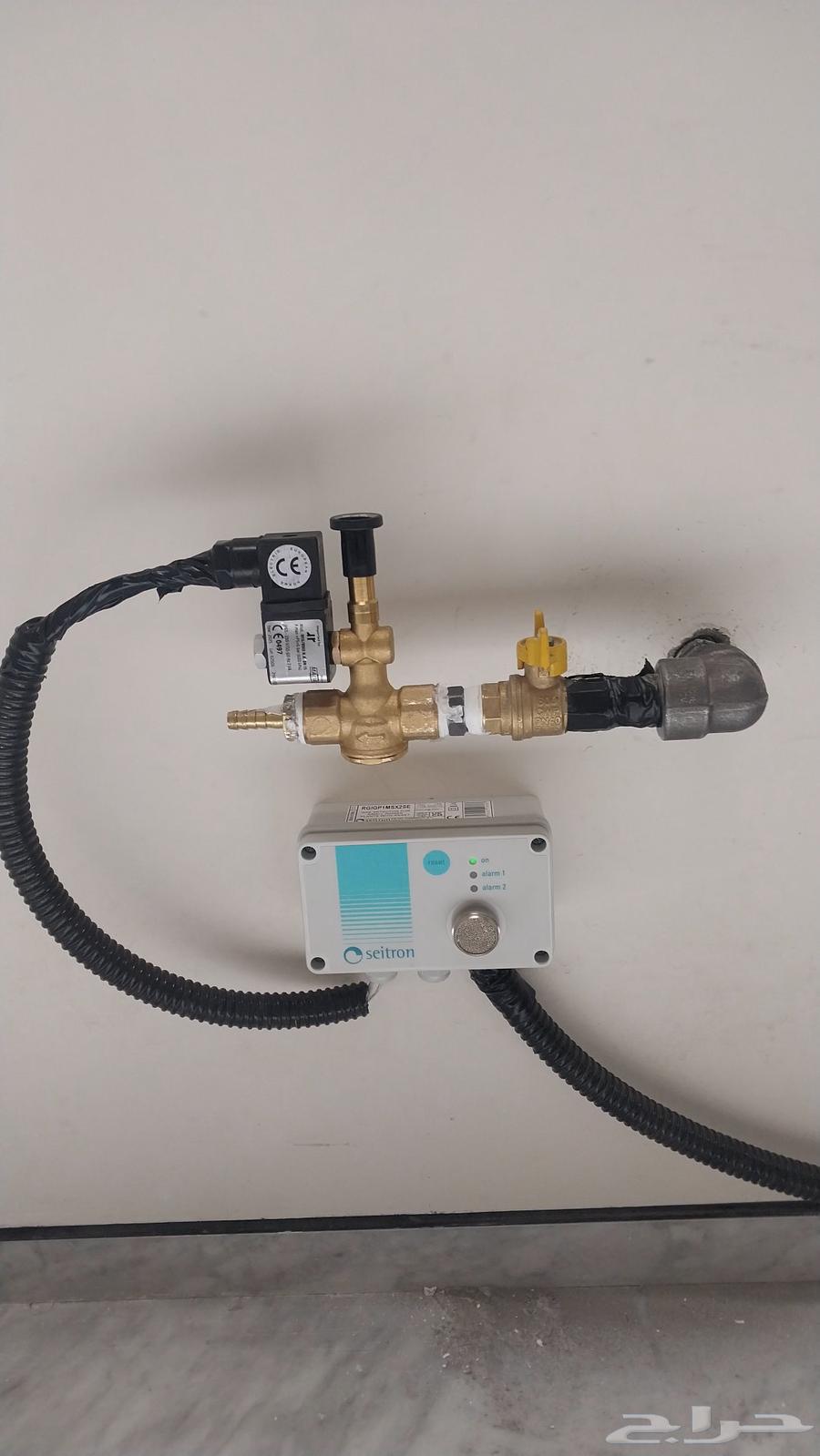 أنبوب غاز البترول المسال عرض ممتاز جدًا.64621129840001114