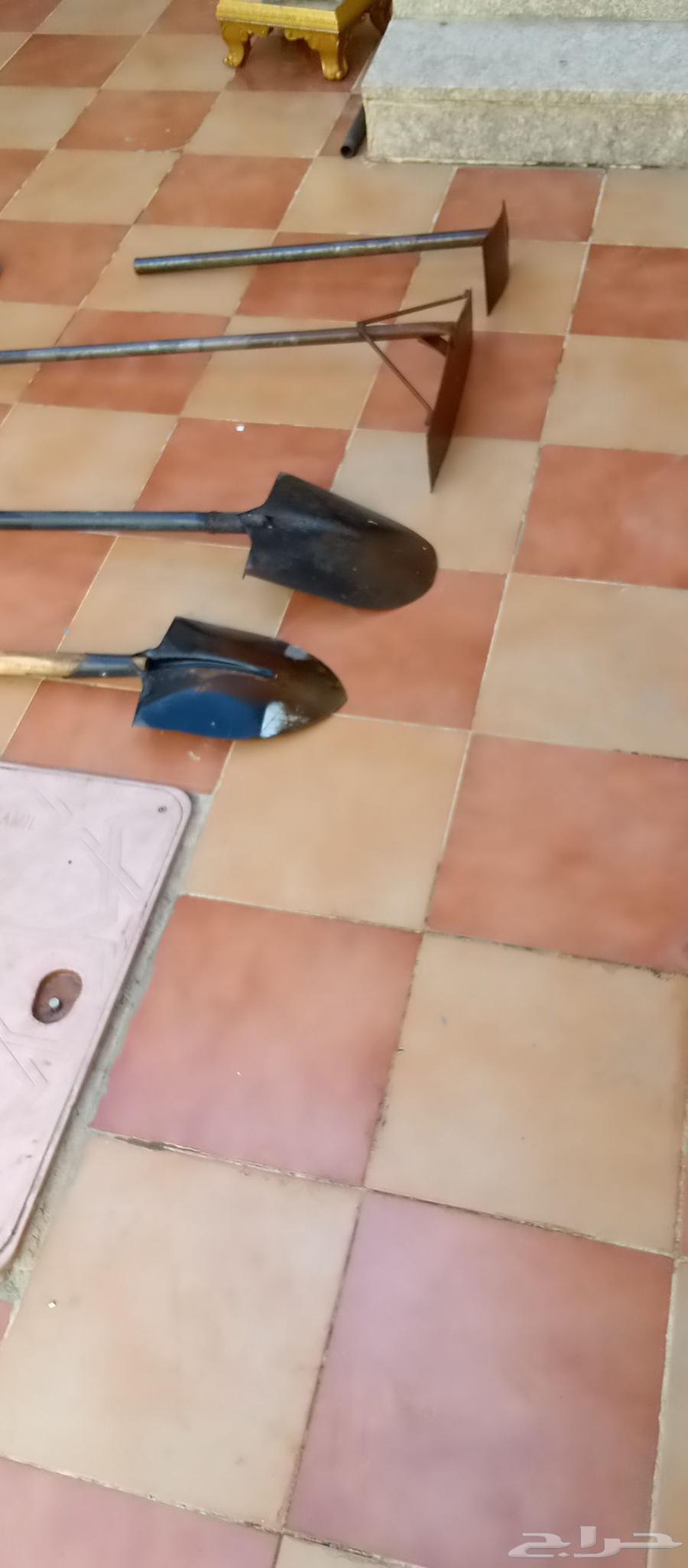 ادوات مزرعة للبيع موضحة في الصورة64610430159235113