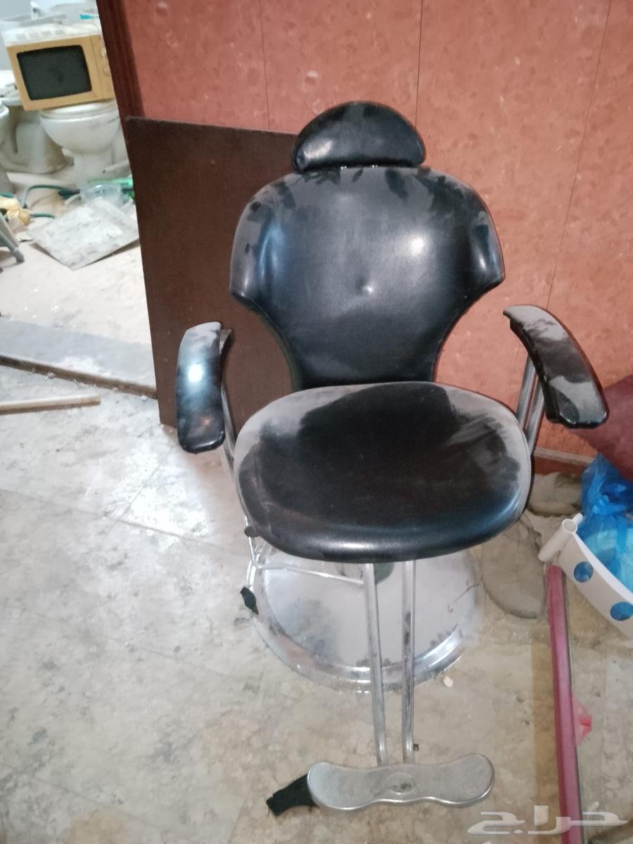 كرسي حلاقه بحالها وكويسه الباكم بتاعه شغال64623356244481110