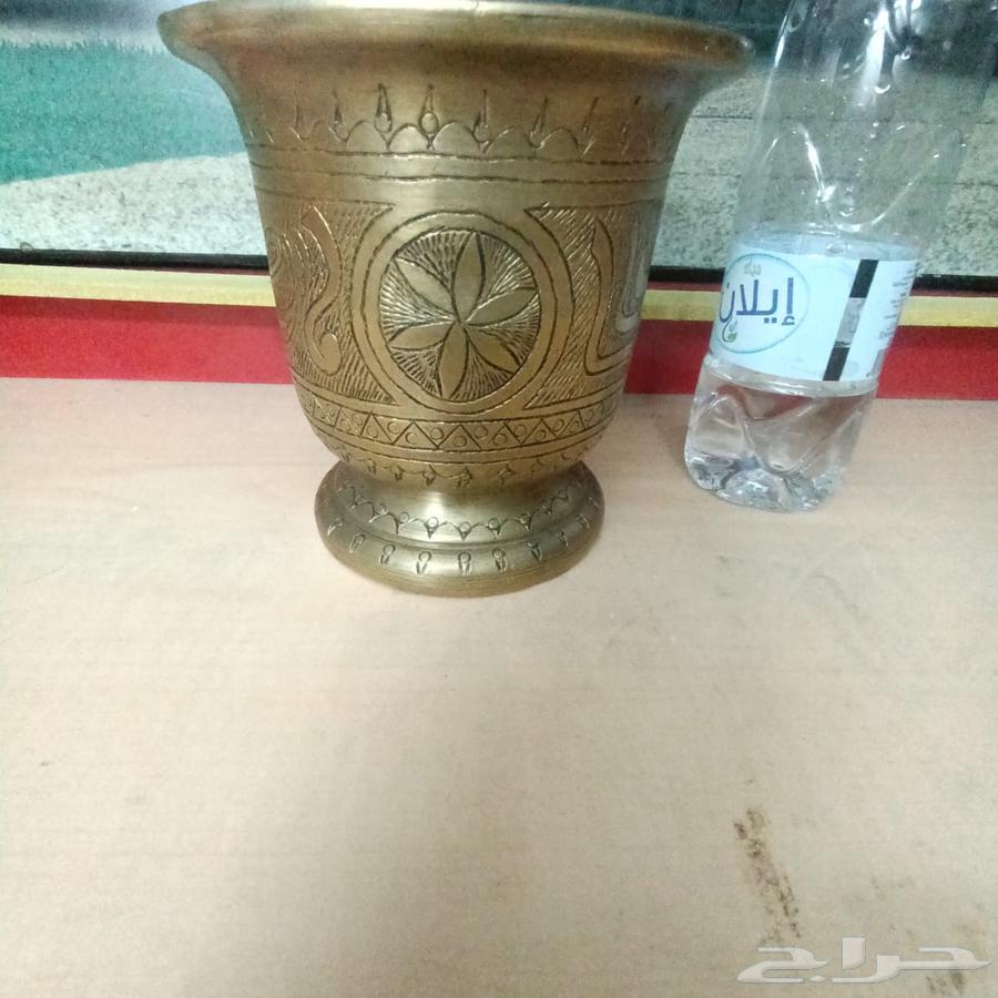 نجر سوري قديم عليه كتابه نادره64617800376450113