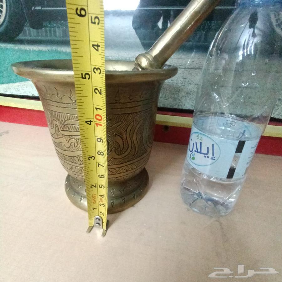 نجر سوري قديم عليه كتابه نادره64617800376450114