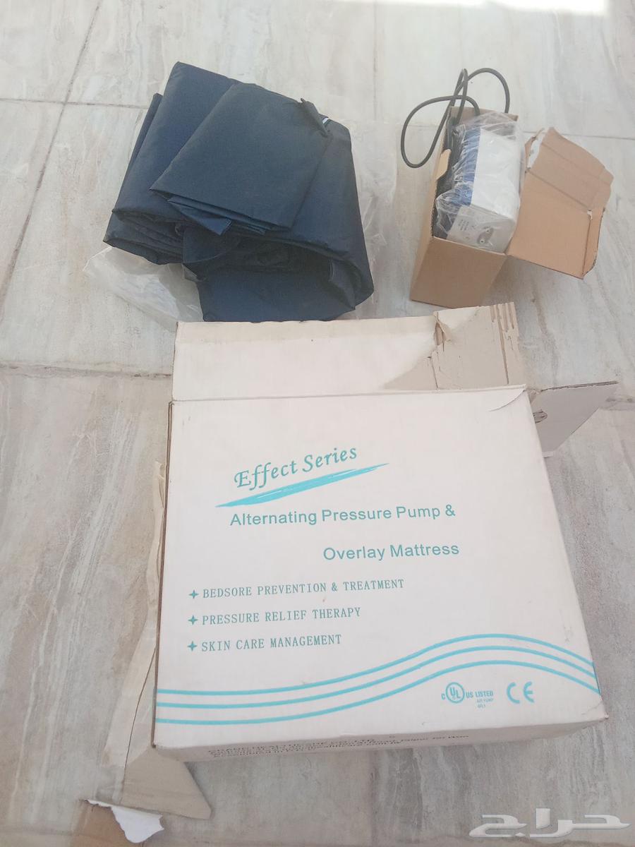 دوشق مع مخده طبيه مع المنفاخ حقها64618589279234110