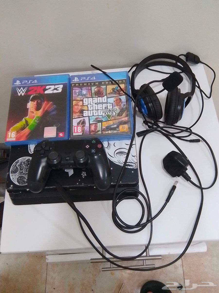 سوني 4 للبيع مع شريط جراند وشريط مصارعة 2023 وشاحن وسلك السو64625601592194110