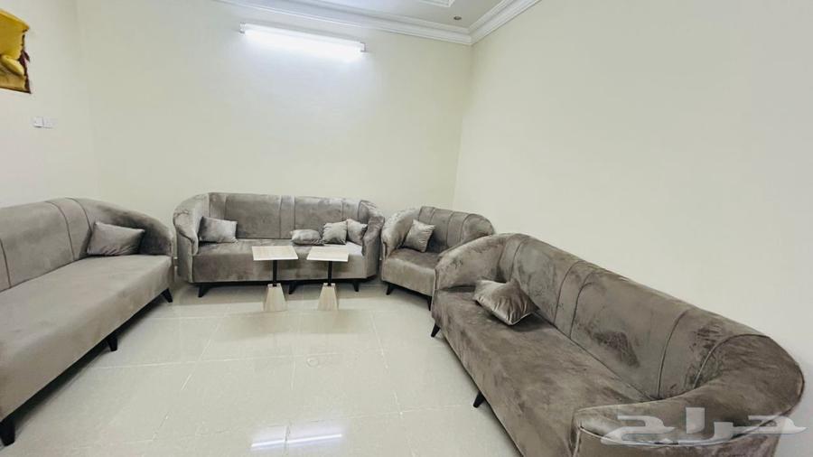 طقم كنب جديد يسع 11 شخص للبيع64625700227329110