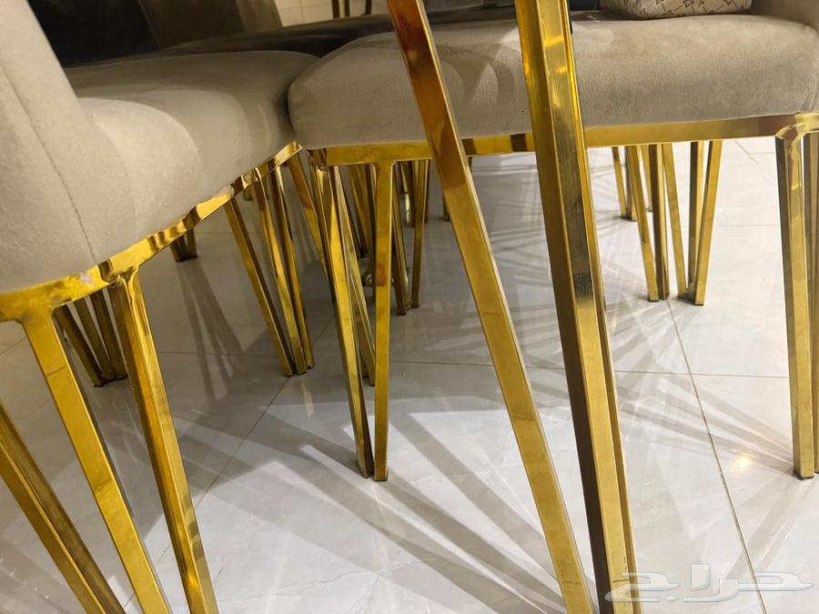 طاولة طعام رخام جديدة 8 كراسي لون ذهبي سبب البيع نقل إلى بيت64616865006595110