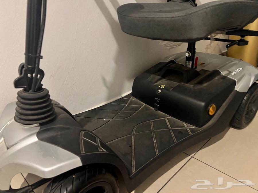 عربية متنقلة كهربائية لكبار السن و ذوي الاحتياجات64621229789954113